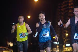 BIB: 419, 42083, 425
                            <button type="button" onclick="openModal(18280488)" class="btn btn-primary btn-sm float-right btn-popup" data-toggle="modal" data-target=".modal-high-quality">
                        <i class="fas fa-shopping-cart"></i> Add to Cart
                    </button>
                                            <button type="button" onclick="isThisMe(18280488, true)" class="btn btn-success btn-sm float-right btn-popup btn-isme hidden" data-toggle="tooltip" data-placement="bottom" title="นี่คือรูปของคุณใช่ไหม คลิกที่นี่เพื่อเอาเข้าอัลบั้ม">
                        <i class="fas fa-plus"></i> Add to album
                    </button>
                    <button type="button" onclick="isThisMe(18280488, false)" class="btn btn-warning btn-sm float-right btn-popup btn-isnotme hidden">
                        <i class="fas fa-ban"></i> Remove from album
                    </button>